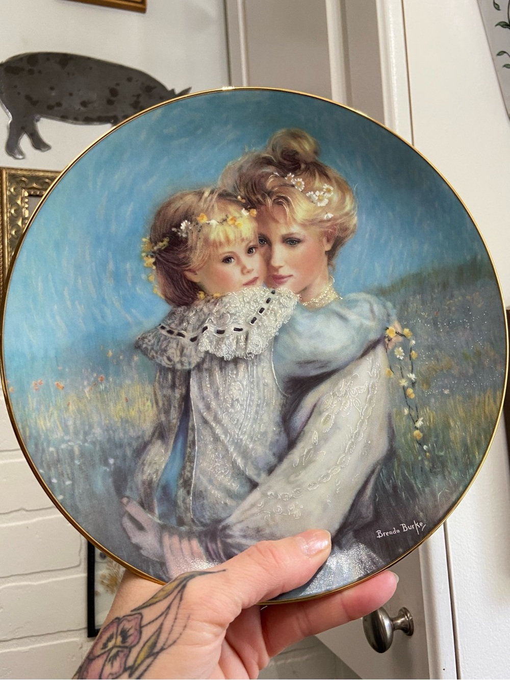 80s Victorian Cottagecore Mothers Day Decor Ceramic Plate Flower Crown Daughter